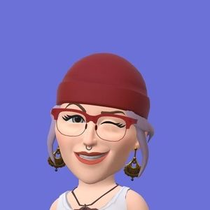 Meet your Posher, Carrie